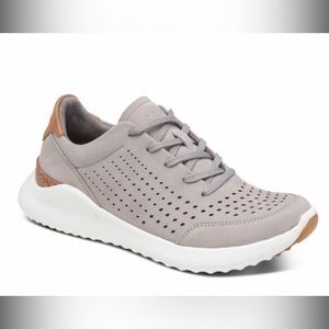 NWOT Aetrex LAURA Support Sneakers Grey. US 7